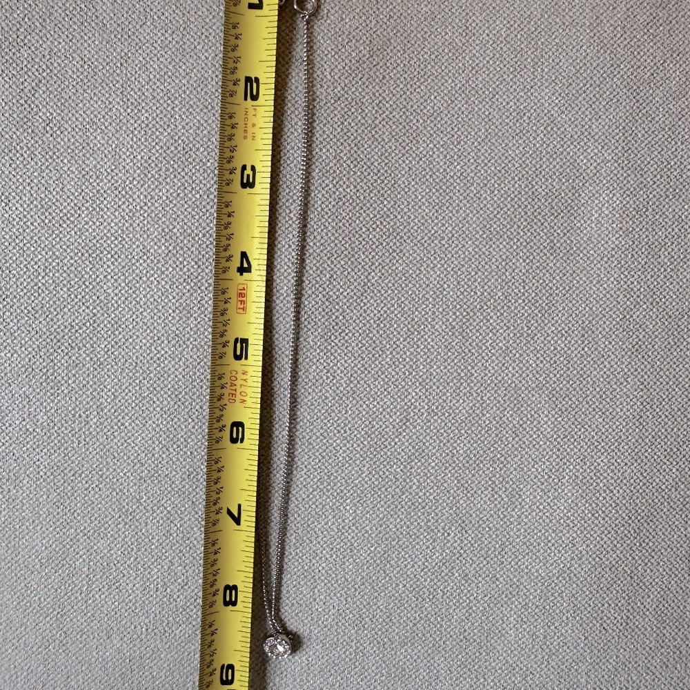 Givency Round Rhinestone Pendant - Picture 12 of 12
